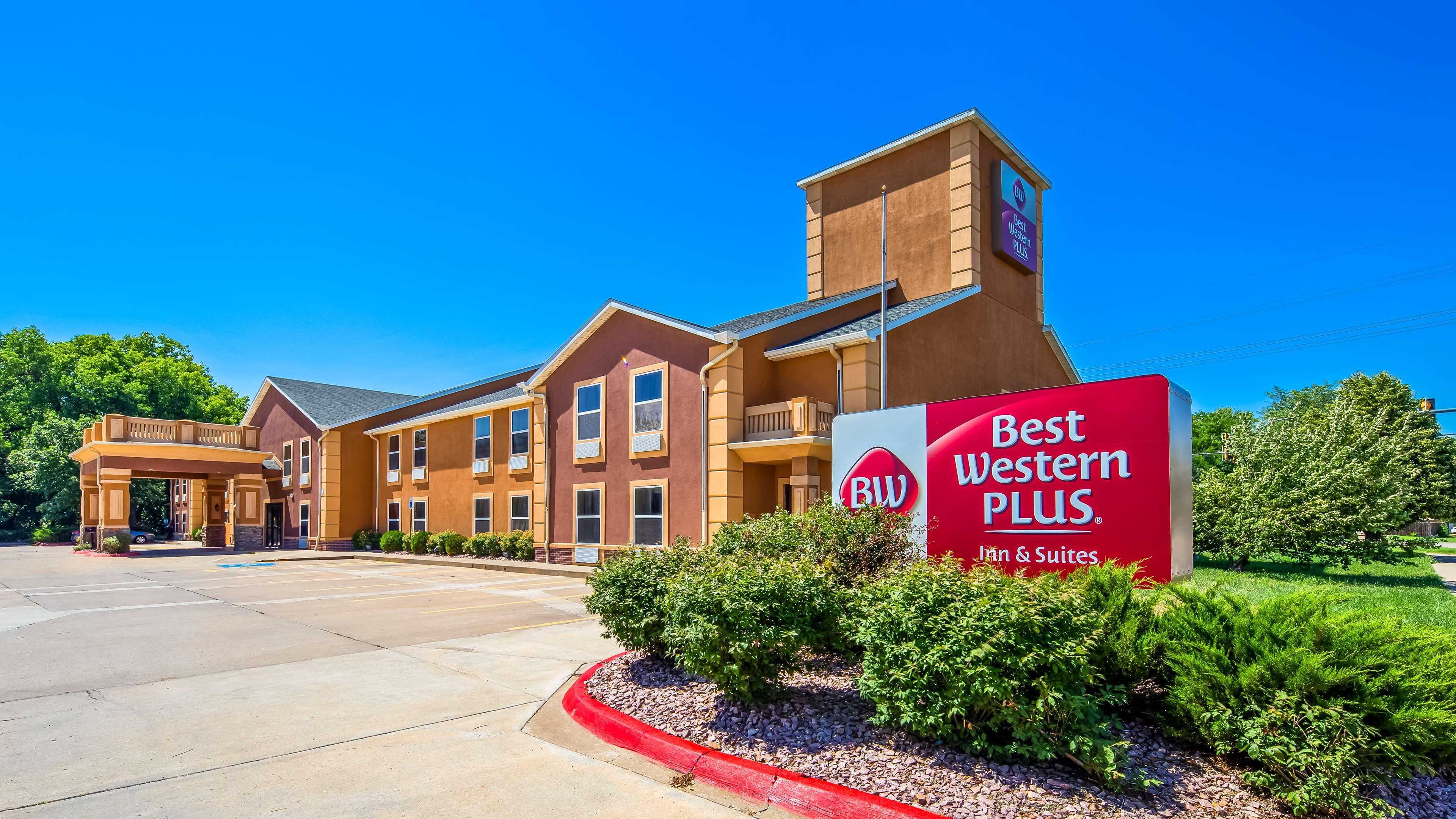 Best Western Plus Midwest Inn & Suites Salina Exterior photo